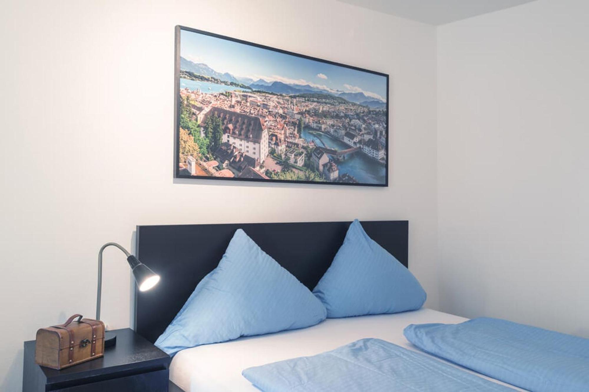 Hitrental Chapel Bridge Apartments Люцерн Экстерьер фото