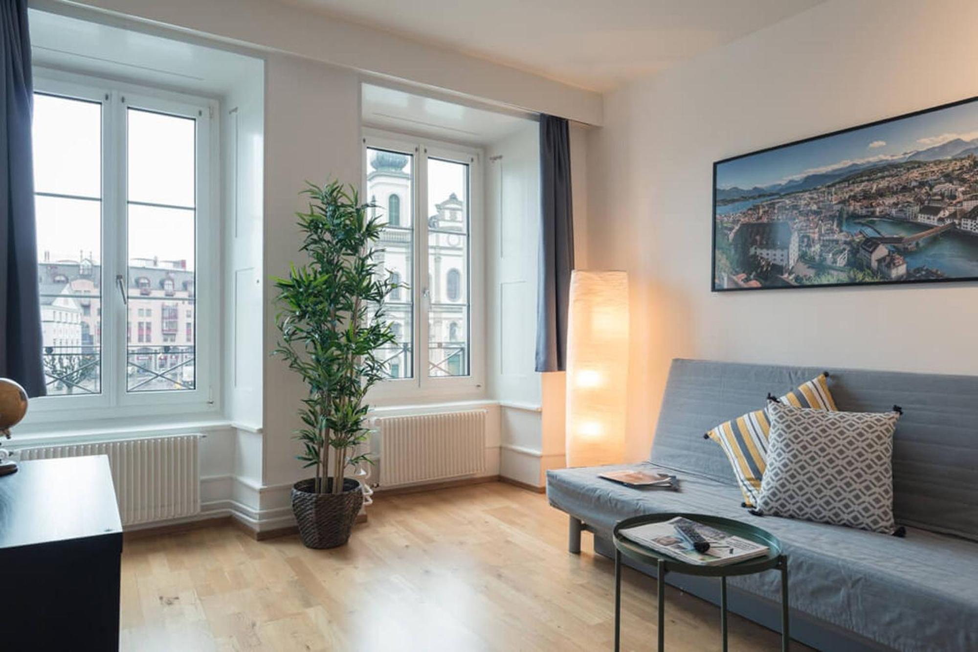 Hitrental Chapel Bridge Apartments Люцерн Экстерьер фото