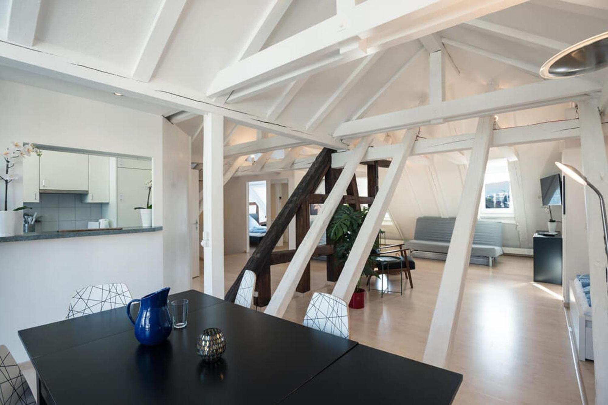 Hitrental Chapel Bridge Apartments Люцерн Экстерьер фото