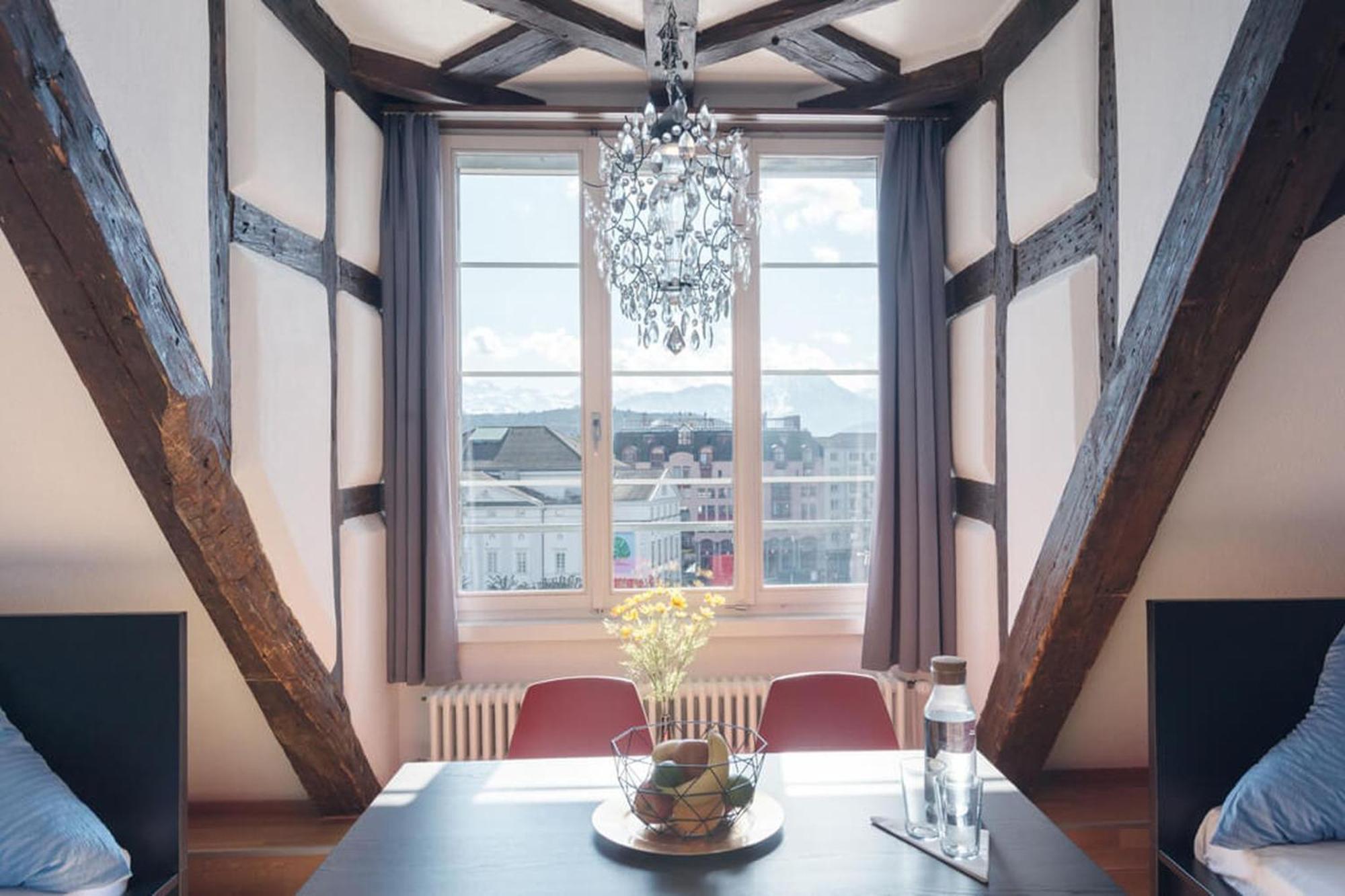Hitrental Chapel Bridge Apartments Люцерн Экстерьер фото
